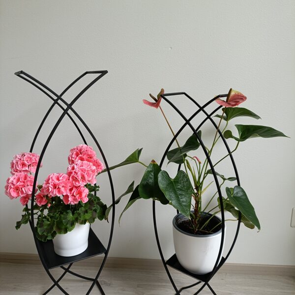 Lillepoti hoidja 175€