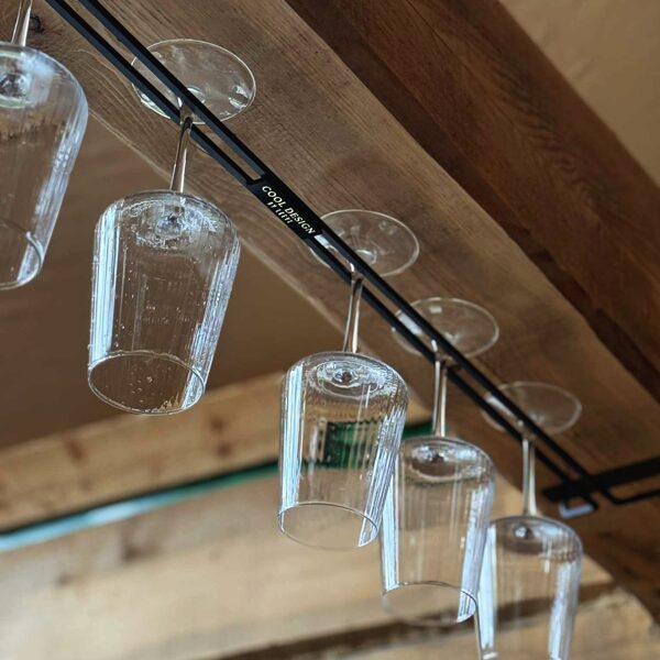 Veiniklaasi hoidja 10 pokaalile. 150€