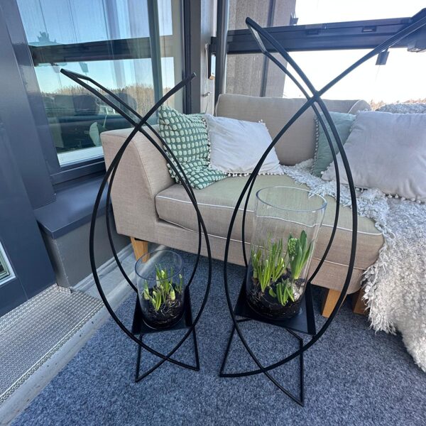 Lillepoti hoidja 125€
