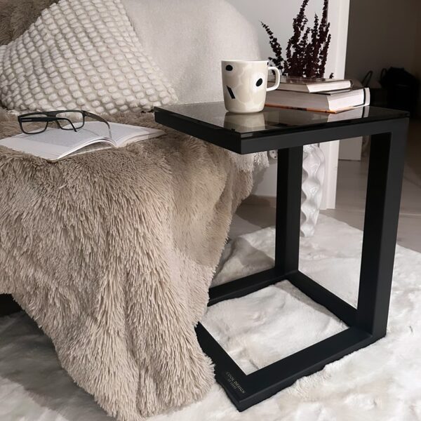 Sohvapöytä 225€