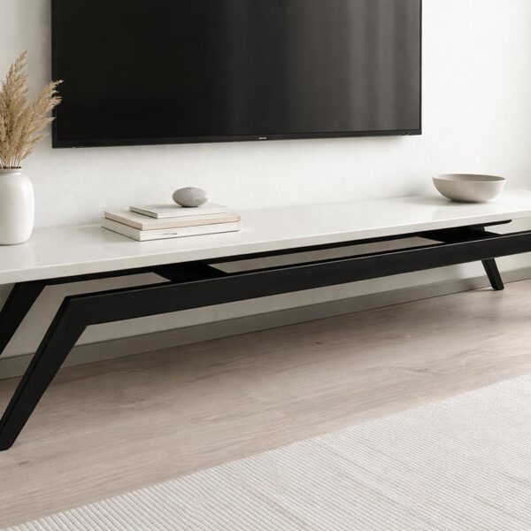 Minimalistinen TV taso 