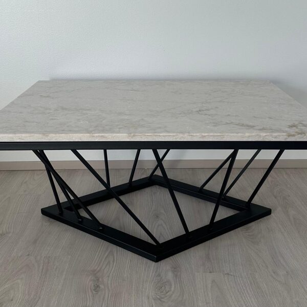 Sohvapöytä kvartsitasolla S70cm x P 100cm x K45cm