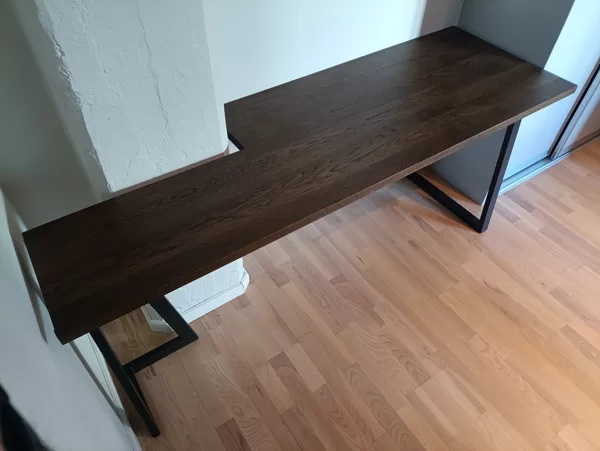 Tietokone pöytä 